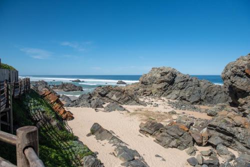 Picnic Rock Seaside Accommodation