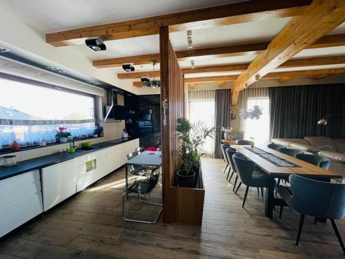 Agroturystyka Chata pod strzechą w Beskidach (Agroturystyka Chata pod strzecha w Beskidach) in Bjerna