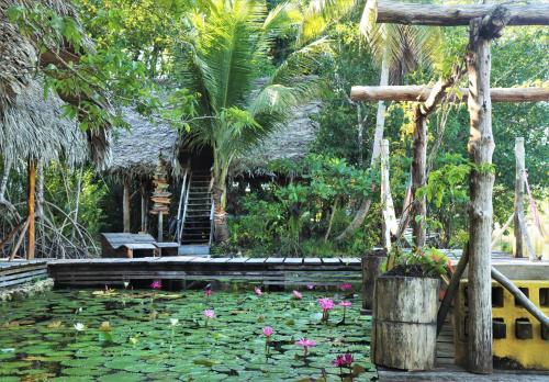 Taman, El Hotelito Perdido in Livingston