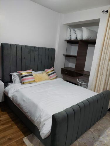Emani Luxury Condo - image 3
