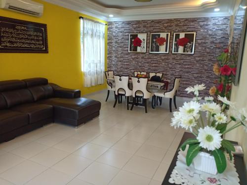 B&B Bandar Penawar - Mutiara Desaru Cottage - Bed and Breakfast Bandar Penawar