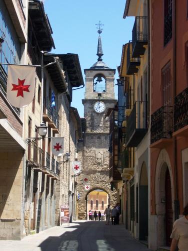 Hostal Monteclaro - image 2