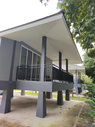 ラチャブリー โคซี่ โฮมสเตย์ 3つ星 ホテル 客室