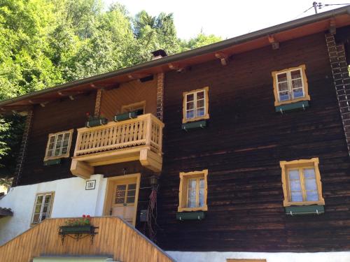  Ferienhaus Pirker, Pension in Flattach bei Stall