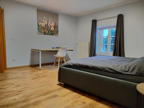 Modern 3 bedroom apartment near Useldange castle
