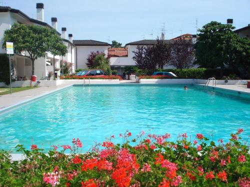 Townhouse with private garden, Porto Santa Margherita di Caorle (foto 4)
