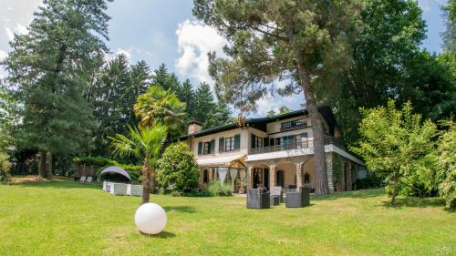 Wonderful Villa Between Como And Milano in Sirtori