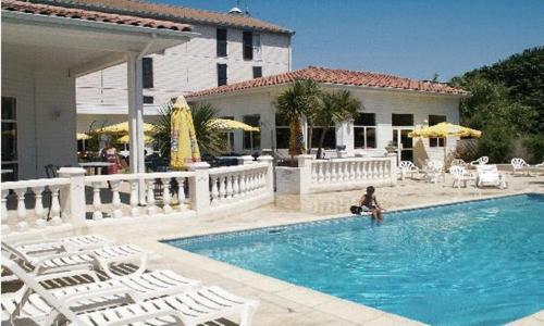 . Hotel & Restaurant Le Mejean - Parc des Expositions