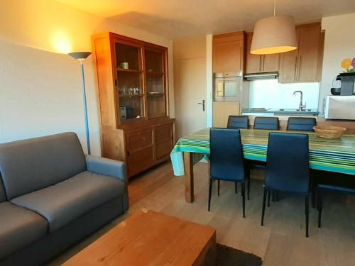 Appartement La Plagne, 3 pièces, 6 personnes - FR-1-351-25 - Apartment - La Plagne