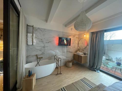 Bathroom, B&B Tholen t’Uusje in Tholen