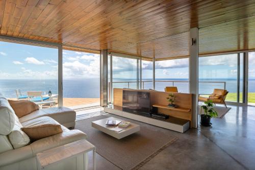 Θέα, JOULOUKA in Trois-Rivieres