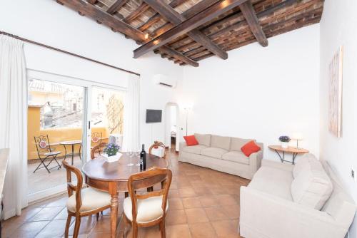 Stunning Campo De Fiori Apartment with Terrace, Řím (fotografie 2)