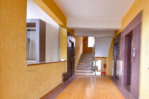 OYO 16641 ホーム オーシャン ビュー 2BHK ダボリム