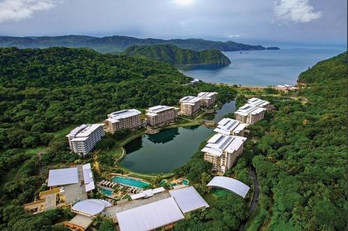 Pico De Loro 2BR in Pico de Loro (Cutad) Cove