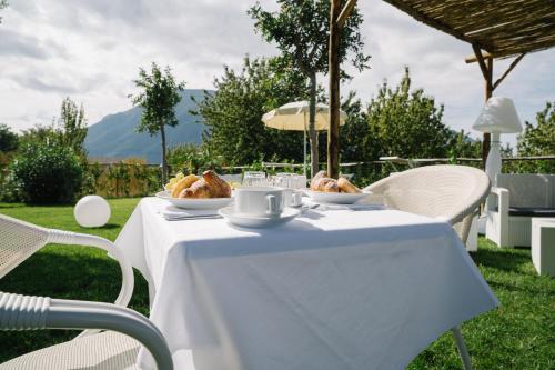 Сад, Agriturismo Tenuta Don Carlo in Носера Суперьоре