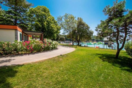 Centinera Deluxe Mobile Homes - image 12