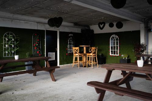 Ballyrobin Country Lodge - image 4