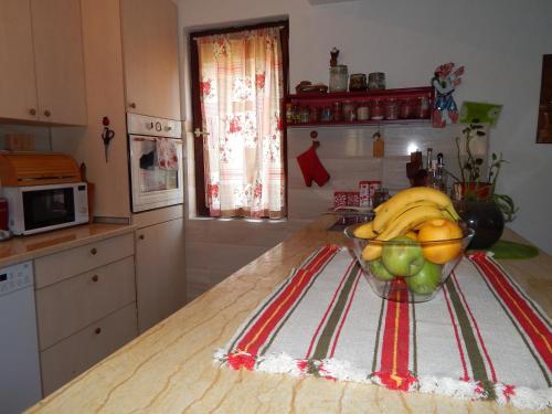 Apt - Sleeps 2 - Balcony - Pets Ok, Skopje (Foto 7)
