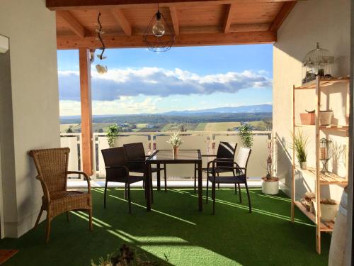 Apartment Panoramablick mit Infrarotkabine auf der großen Terrasse und traumhaften Ausblick in Oberschützen, Österreich