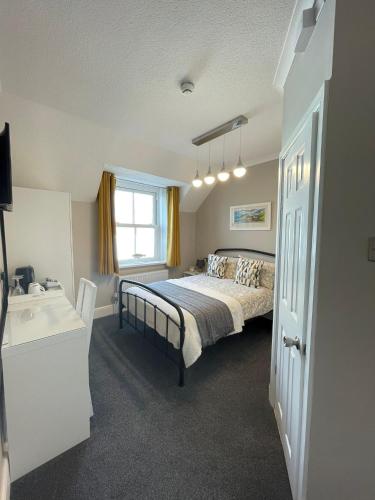 Double Room with Private Bathroom image 10