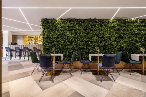 ห้องอาหาร, Maestral in เขตซาลิซนึชเนีย