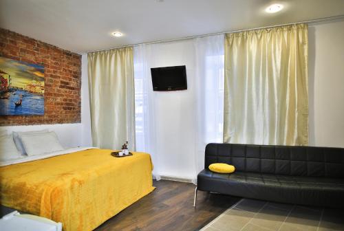 Seven Cabins Hotel - image 11