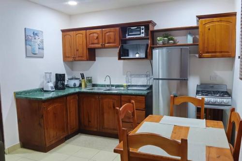 COCO BEACH CONDO