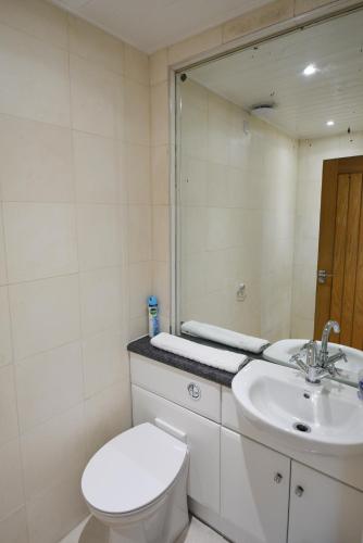 Twitchers Lodge - image 6