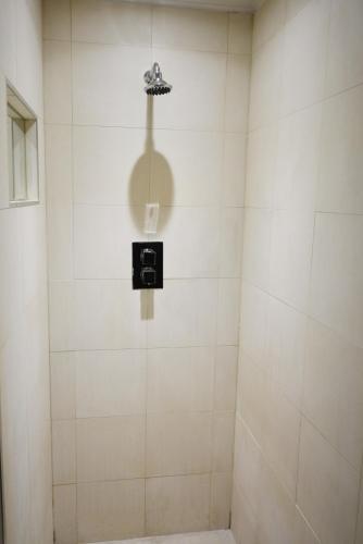 Twitchers Lodge - image 8