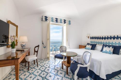 Double Room with Balcony and Sea View