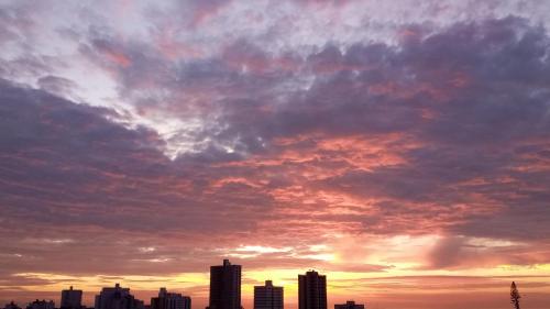 Apartamento com1 vaga na garagem e internet Jardim Real PRAIA GRANDE, São Paulo (fotografie 3)