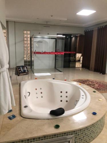 Hotel Baeza in โกยาตูบา