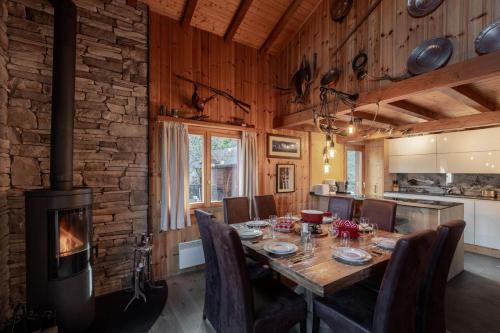 Chalet D´Arbi Sauna chalet Perfect for families in Riddes