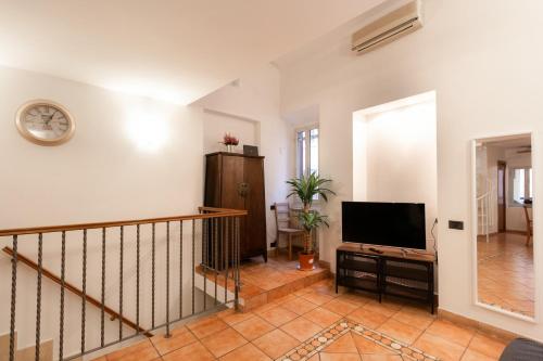 Trastevere four seasons Trilussa 1, Roma (foto 6)
