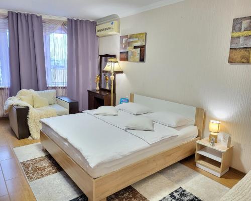 One-Bedroom Apartment room in Apartment on Hryshka Street