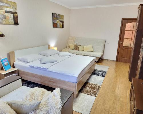 One-Bedroom Apartment image 3