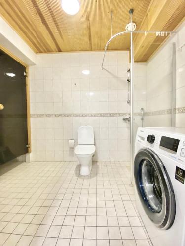 City Home Finland Downtown Studio – Perfect Location, Own Sauna and Great Amenities