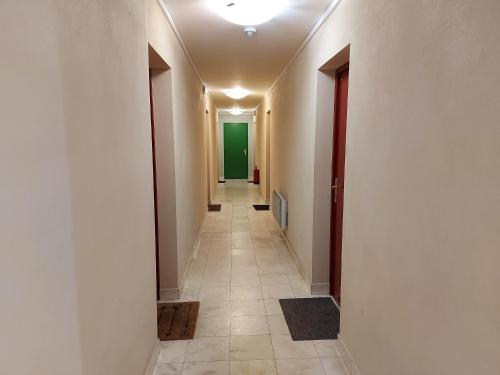 L'ESCALE : Duplex 4 pers. ASTERIX, AEROPORT ROISSY CDG, PARIS