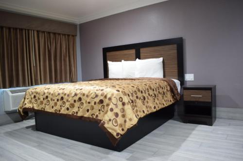 Willow Tree Inn & Suites – Los Angeles, CA