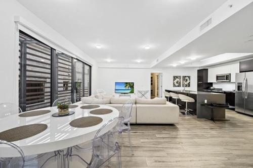 Luxurious Penthouse Coconut grove