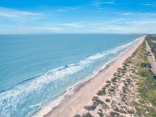Captiva Charm - image 14