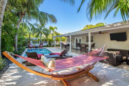 Poolside Paradise - image 3