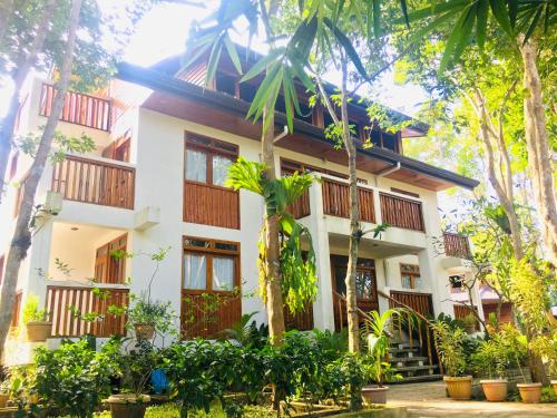 Pahiluna Guesthouse