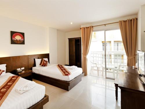 room detail thumbnail 0