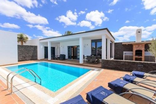 Villa deluxe con piscina privada climatizada I cottage Ille-et-Vilaine