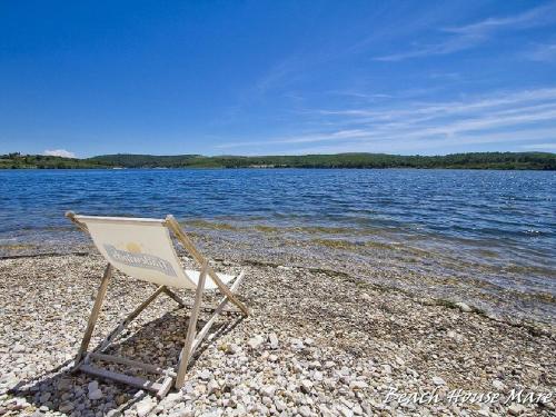 Beach houses Ive & Beta, romantic oasis, pool, jacuzzi, privacy and the beauty of the Mediterranean, Pomer - Istria, Pomer