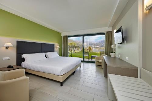 room detail thumbnail 0