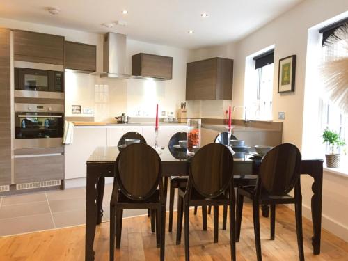 Ranyard Court Apartment, Vauxhall, London