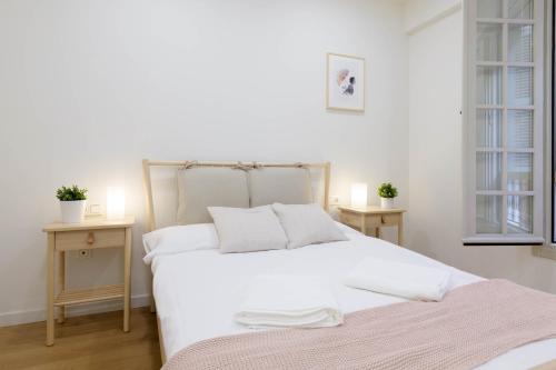 WintowinRentals Plaza del Teatro Malaga Historic Center & free parking, Nerja