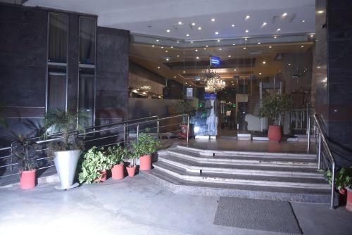 エントランス, Shalimar Tower Hotel Lahore in ラホール